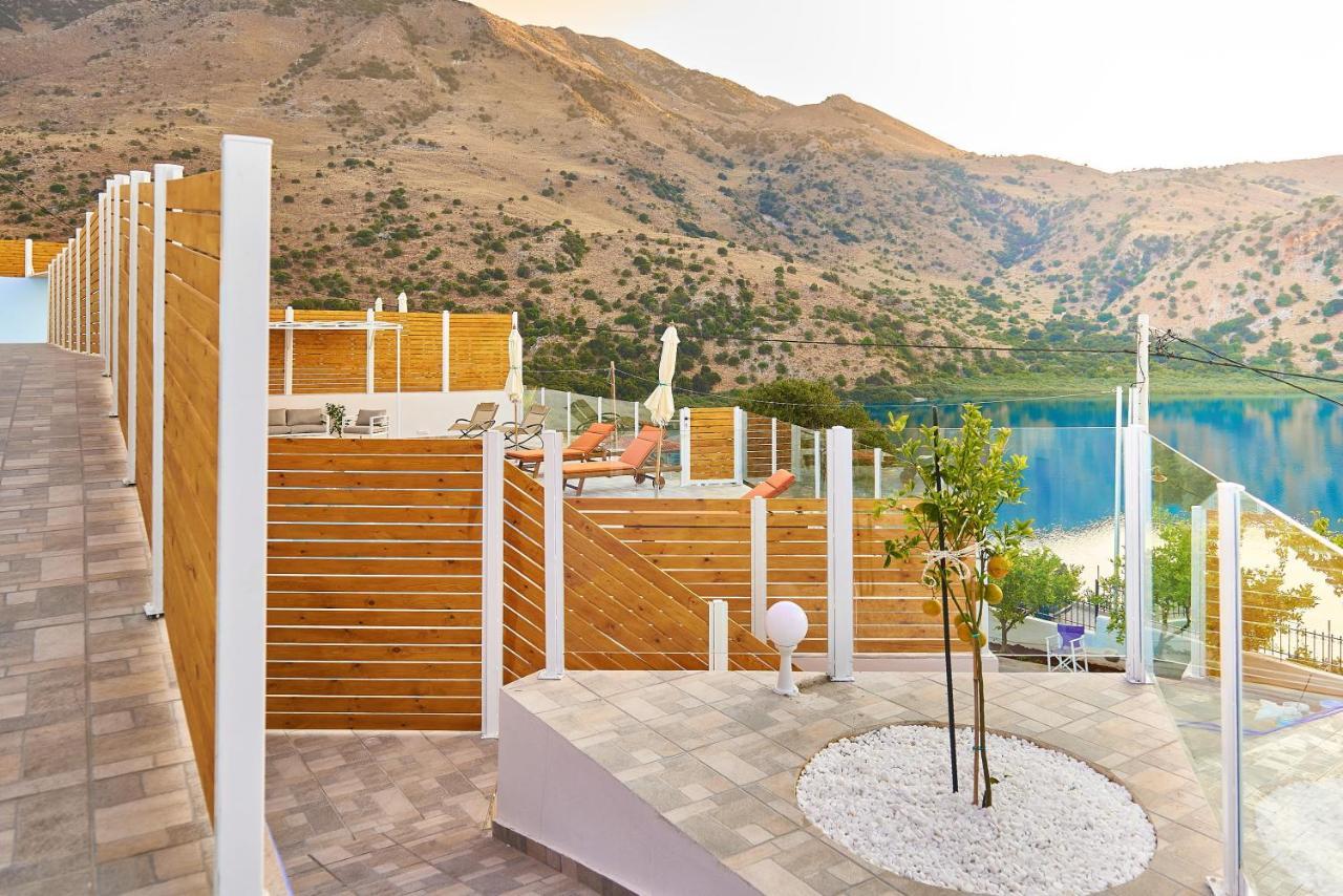 Lake View Suites Kávallos Exteriér fotografie