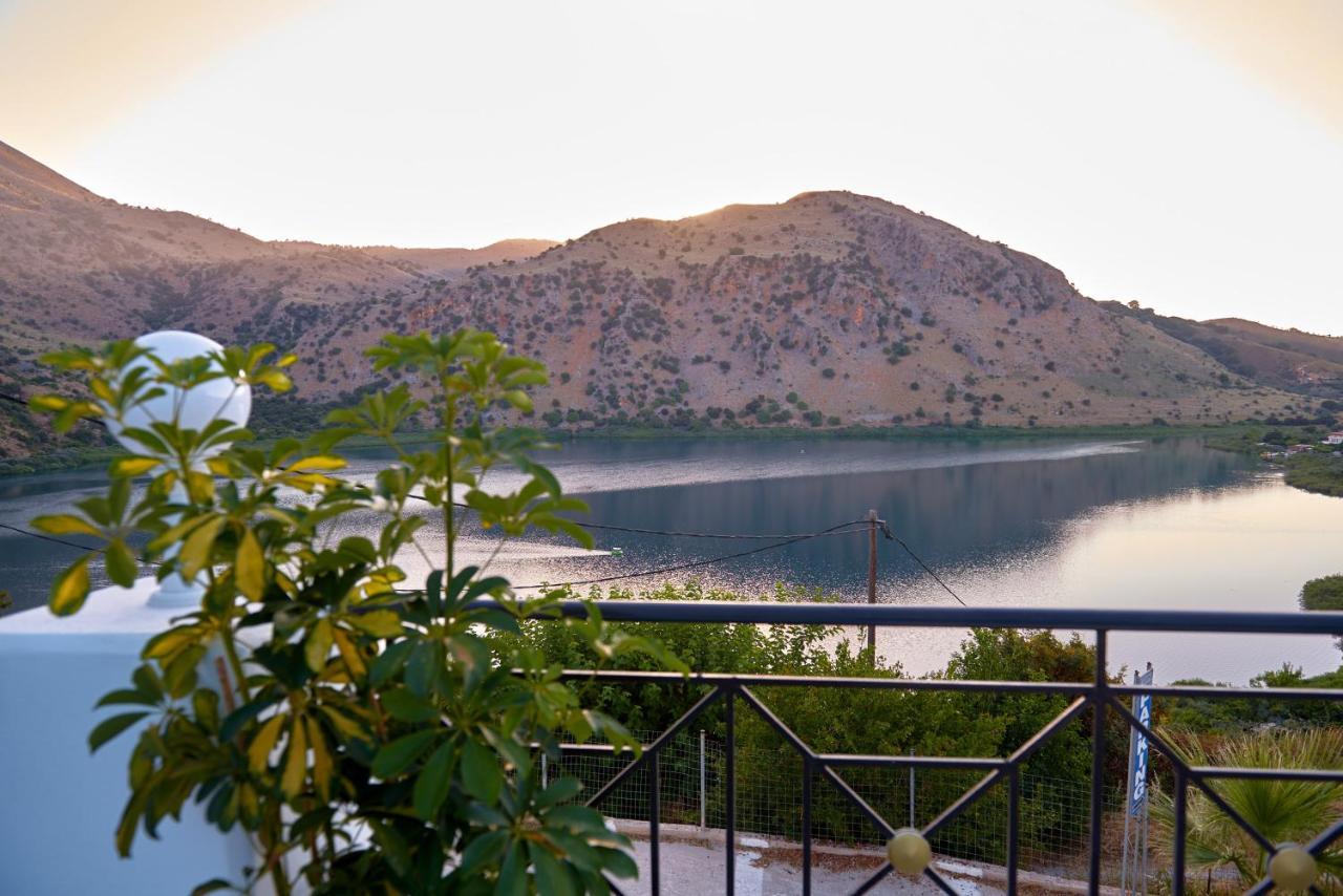 Lake View Suites Kávallos Exteriér fotografie