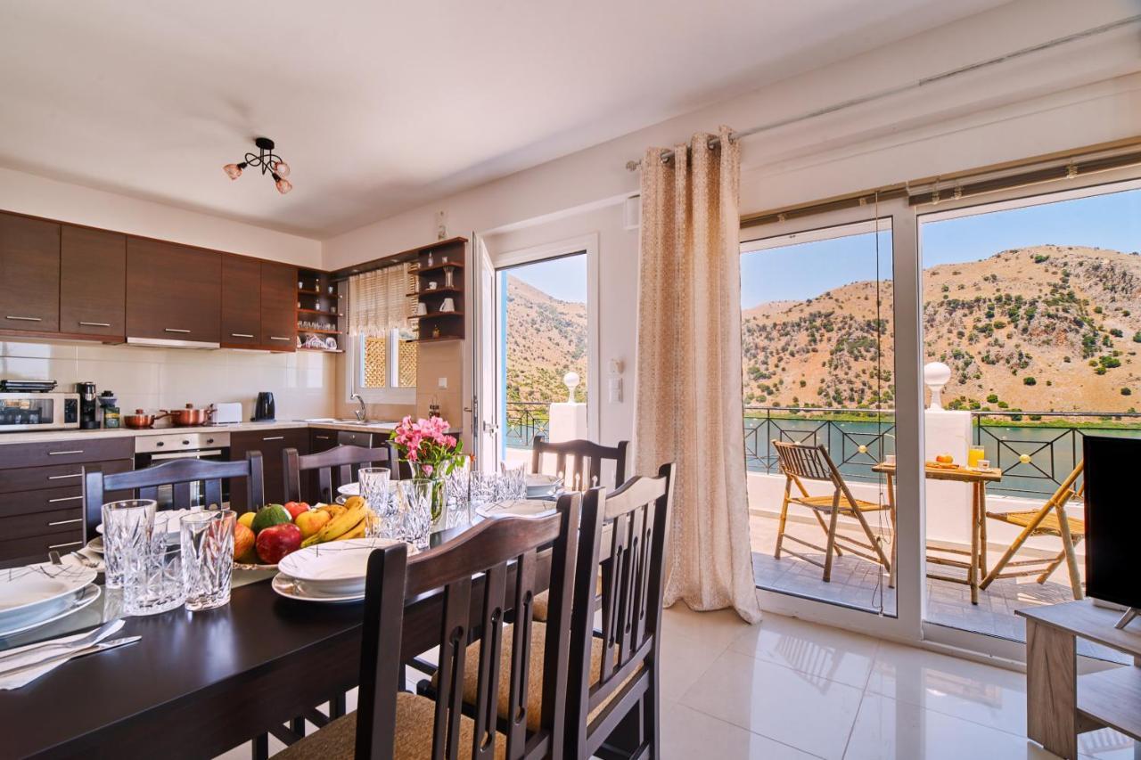 Lake View Suites Kávallos Exteriér fotografie