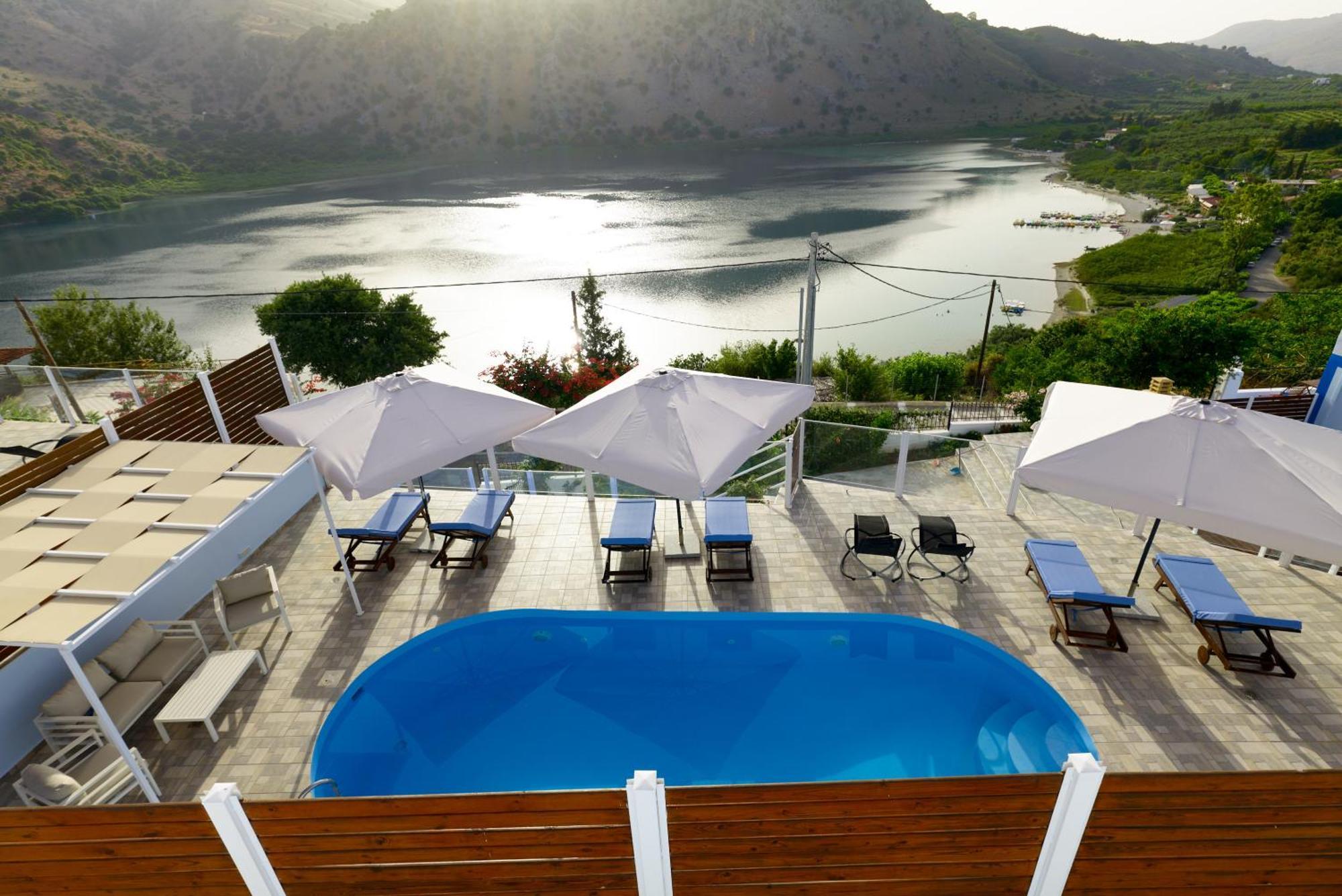 Lake View Suites Kávallos Exteriér fotografie