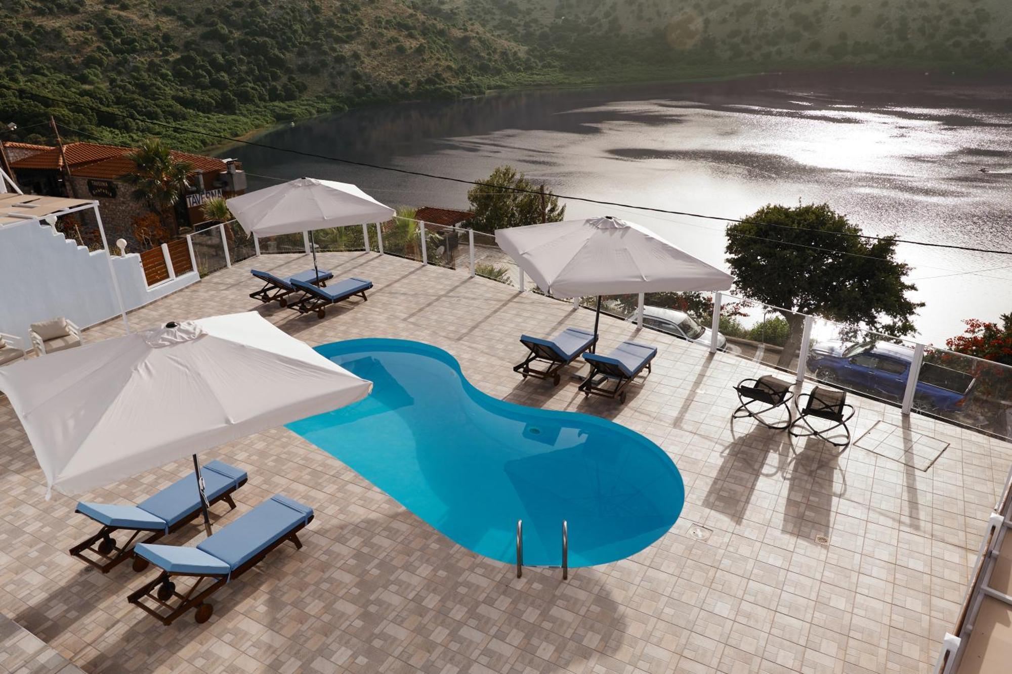 Lake View Suites Kávallos Exteriér fotografie